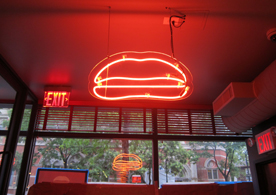 LA発の旨み!!　大人気のハンバーガーショップが遂にマンハッタンに上陸「Umami Burger」