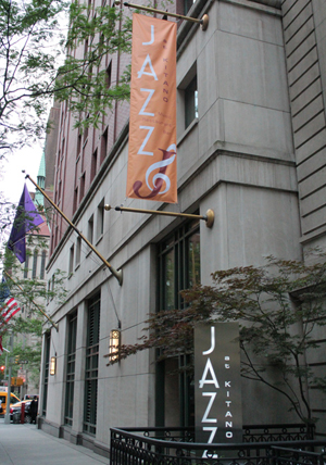 マンハッタン、ジャズの名所Jazz @ Kitanoがリニューアルオープン！